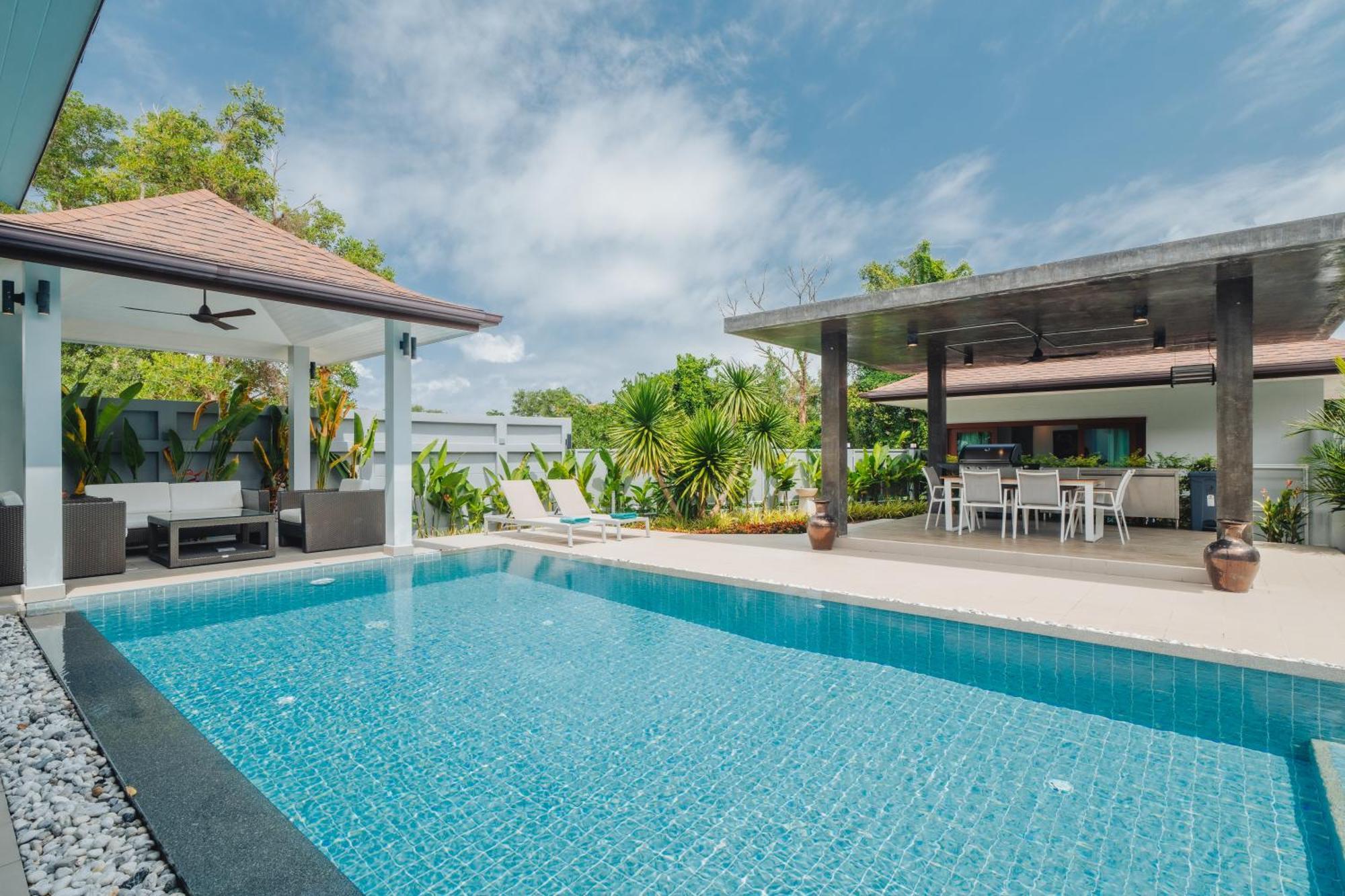 Bangtao Boutique Villa Praia de Bang Tao Exterior foto