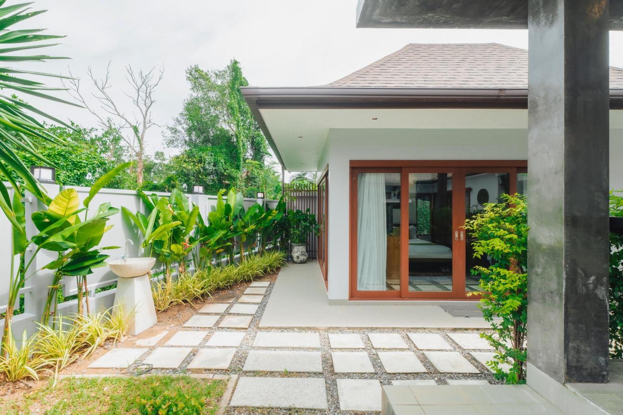 Bangtao Boutique Villa Praia de Bang Tao Exterior foto
