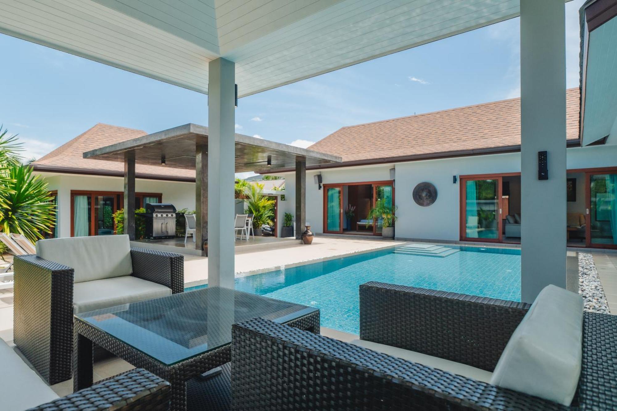 Bangtao Boutique Villa Praia de Bang Tao Exterior foto